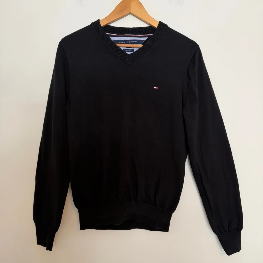 Tommy Hilfiger Black Pima Cotton Logo V-Neck Sweater Size Small